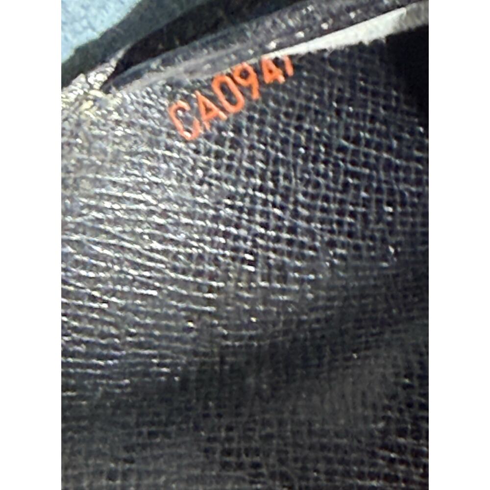 Louis Vuitton Blue Epi Leather Agenda comes with note pad EUC. Made in Spain - Picture 9 of 10
